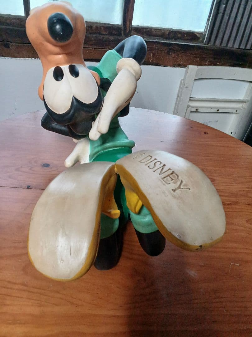 希少！ グーフィー 大型　フィギュア　ディズニー