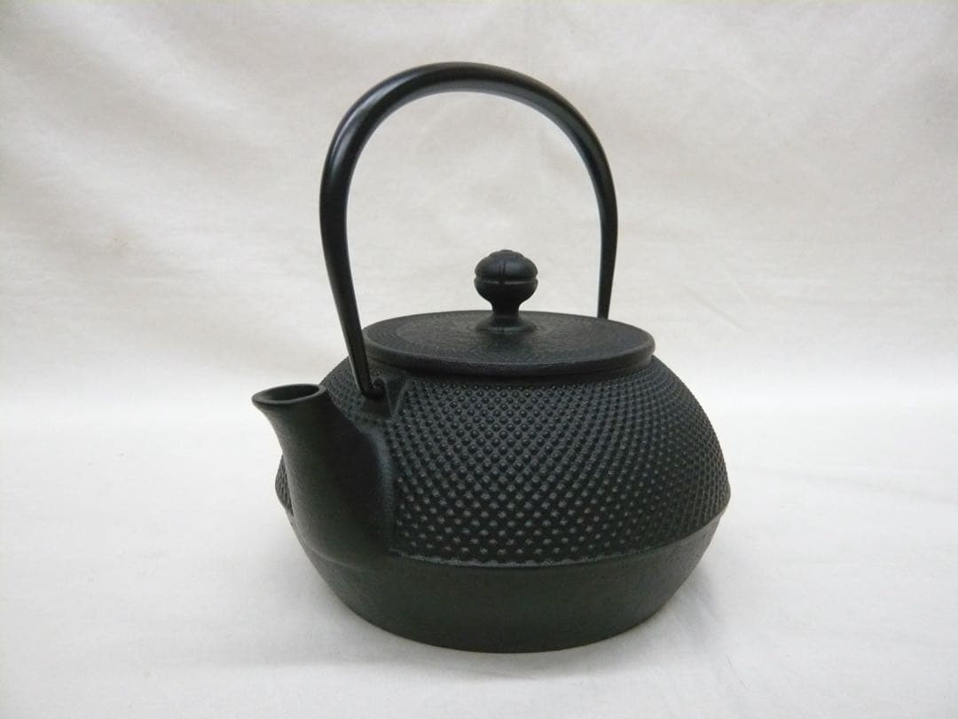 『鉄瓶 7型アラレ』満水900ml ガス・IH対応 南部鉄器 日本製