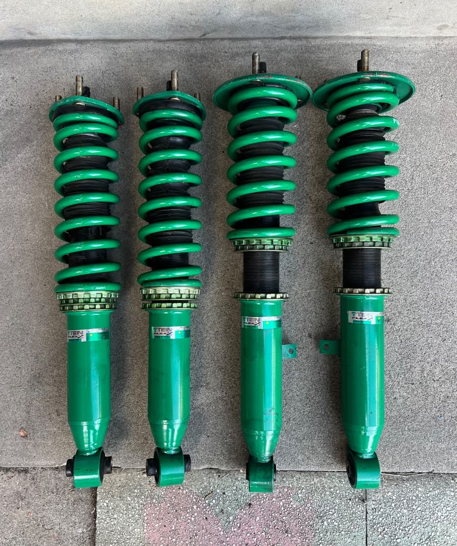 クラウンAWS210 TEIN FLEX Z 車高調整式サスペンション