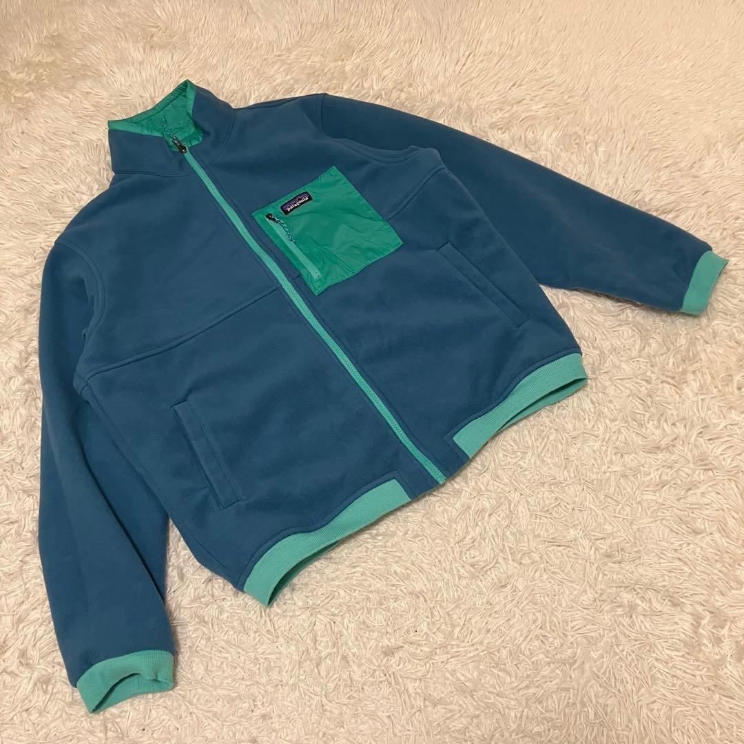 patagonia ロゴ入りリバーシブルブルゾン　ジャンパー　フリース　緑　青