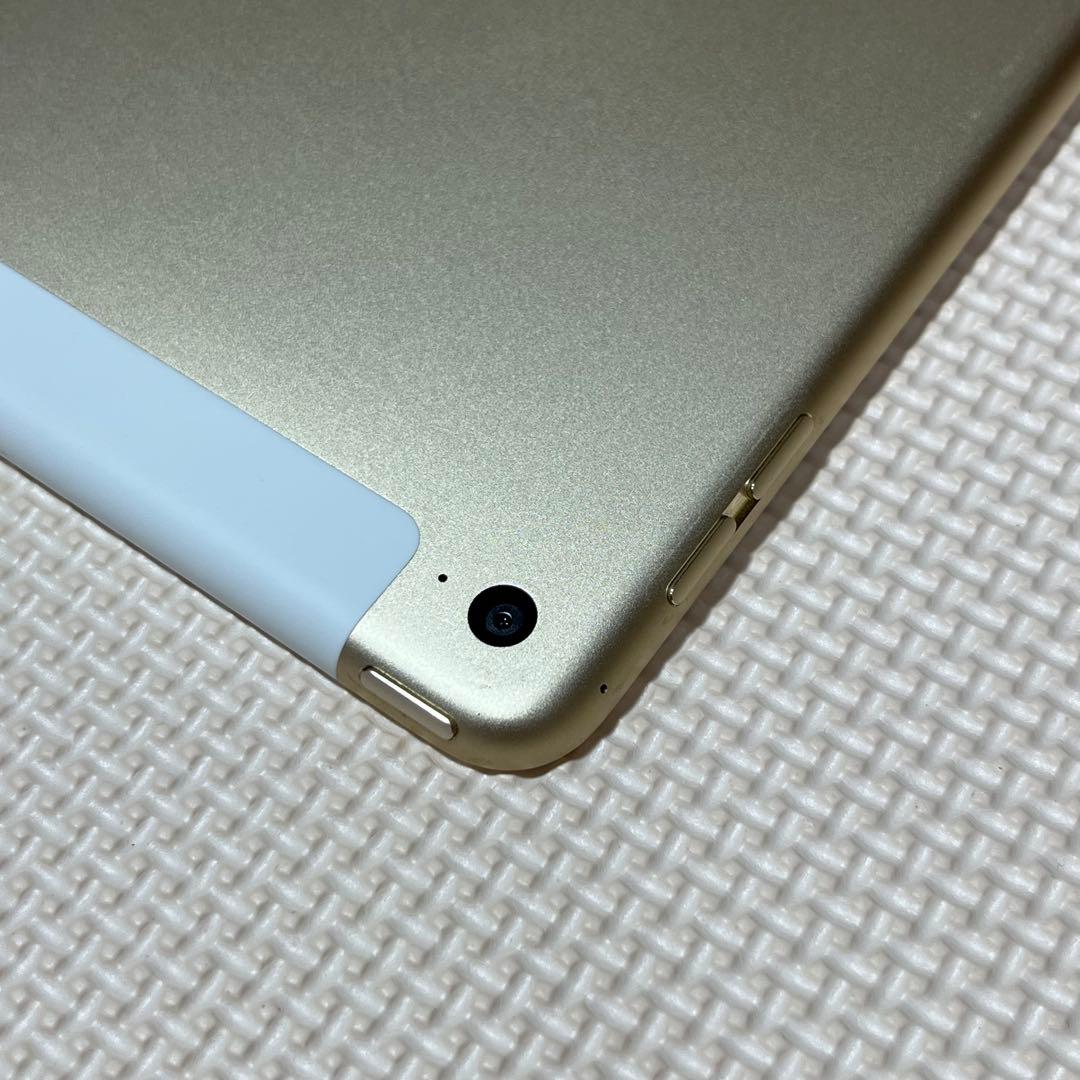 ★極美品！iPad mini4 Wi-Fi + Cellular付属品未使用！★