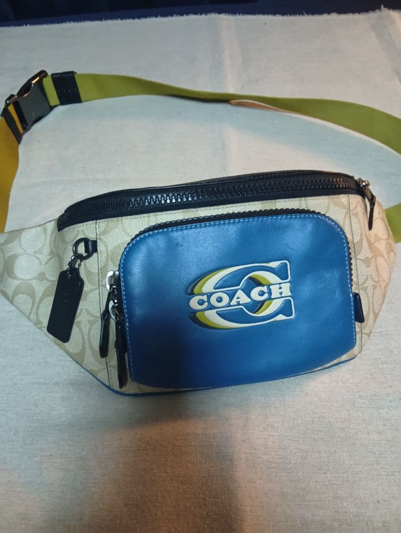 【ひっこ】COACH シグネチャ コーチスタンプ トラック ボディバッグ