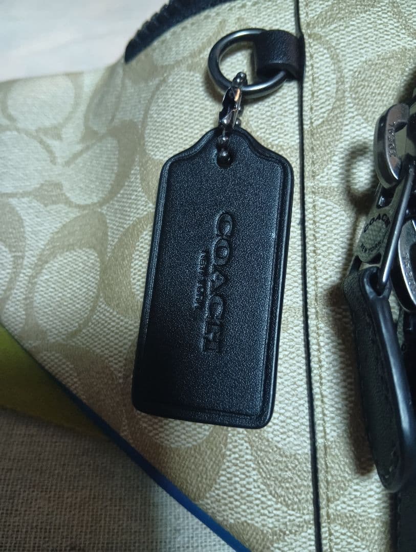 【ひっこ】COACH シグネチャ コーチスタンプ トラック ボディバッグ