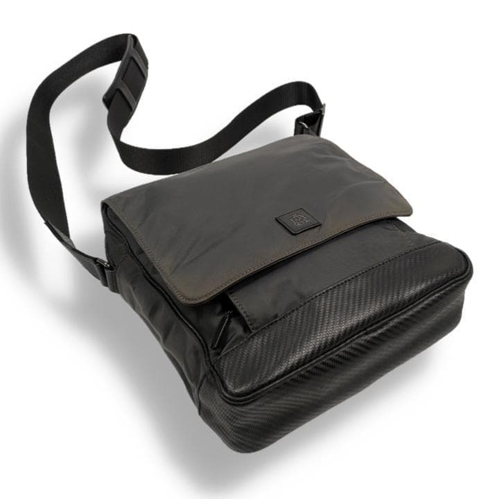 【美品】ダンヒル メッセンジャーバッグ クロスボディバッグ ナイロン レザー