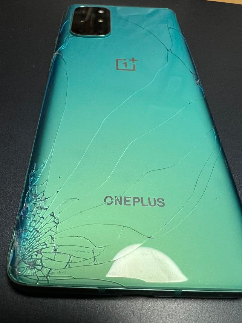 OnePlus 8T 128GB 8GB RAM　割れ