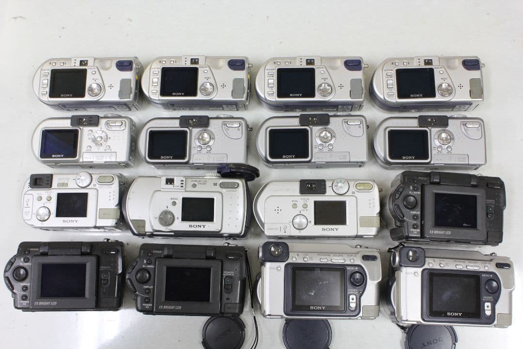 ソニー / SONY コンパクトデジタルカメラ 16台　Cyber-shot