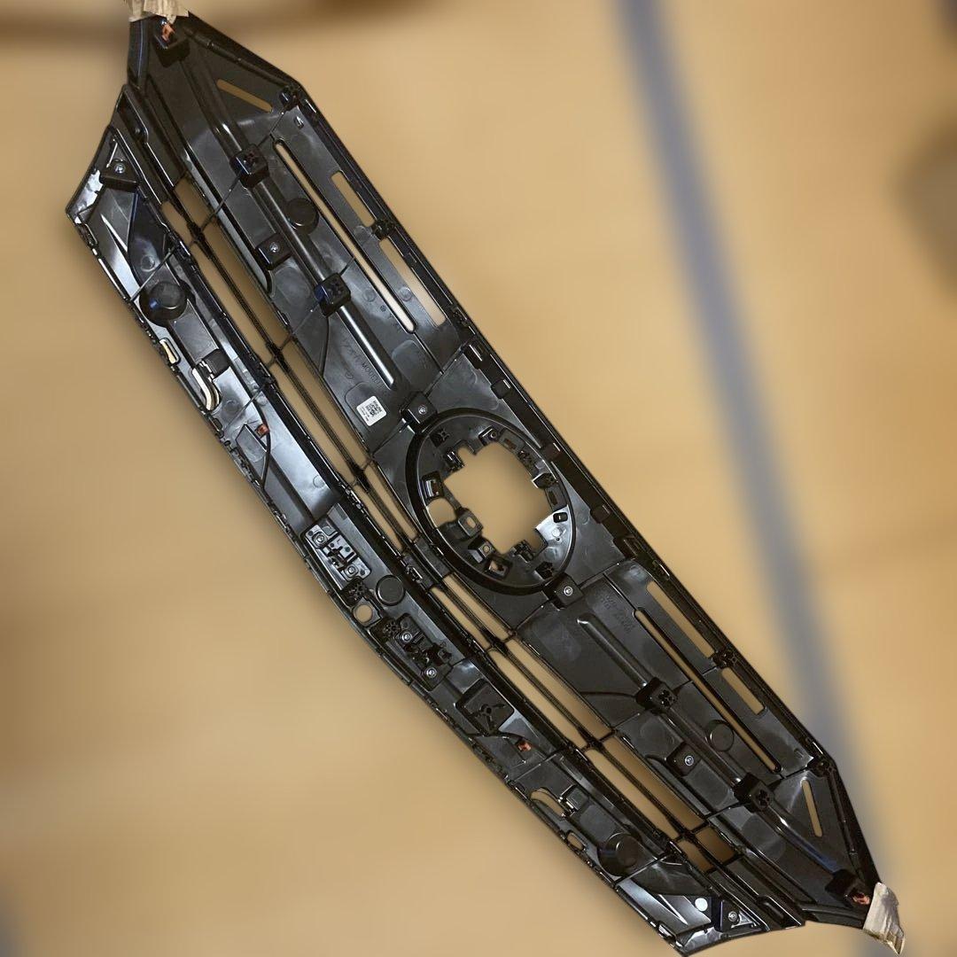 トヨタアルファード40フロントグリル クローム仕上げ