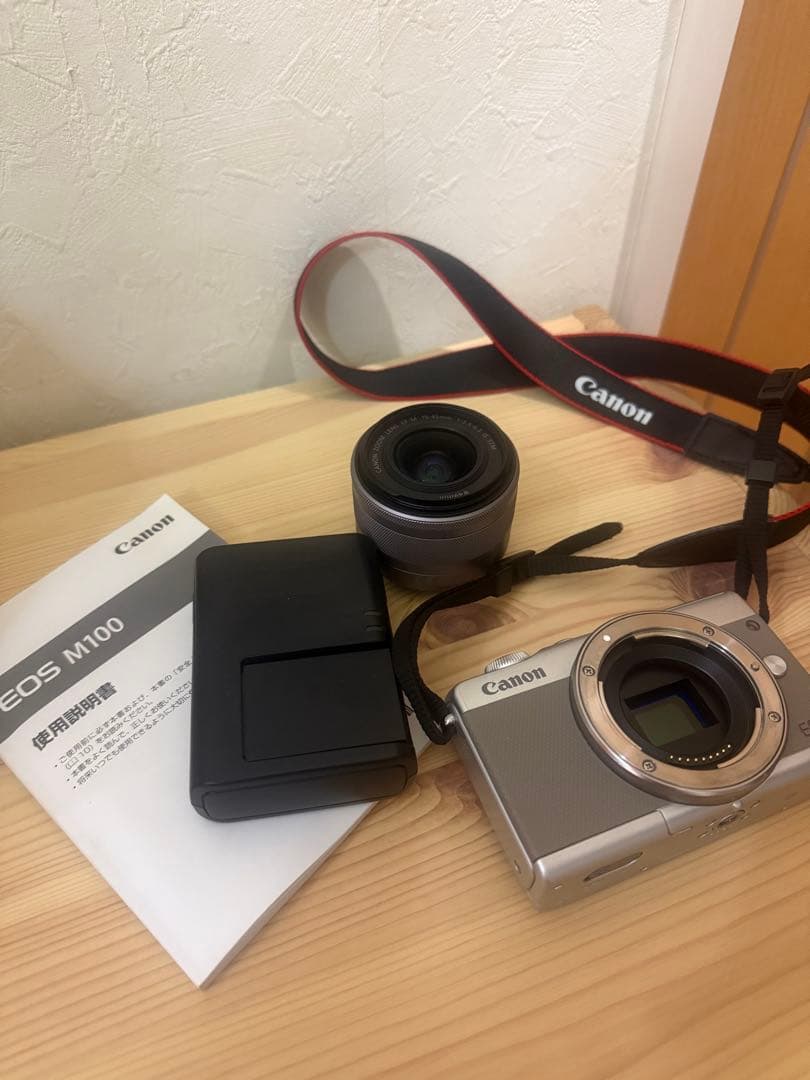 【美品】Canon EOS M100 ミラーレス一眼