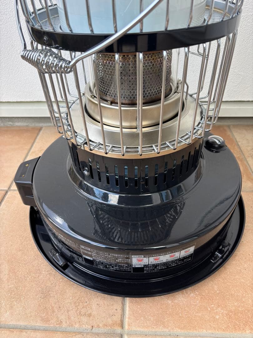 トヨトミTOYOTOMI KR-47A ブラック 対流形 石油ストーブ