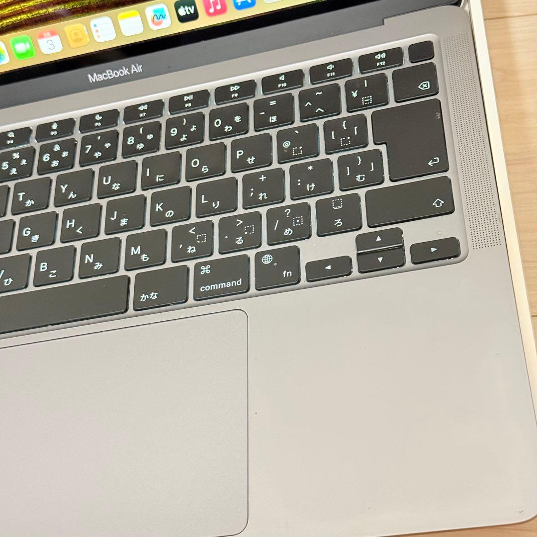 美品　MacBook Air 2020 M1 8GB 256GB A2337