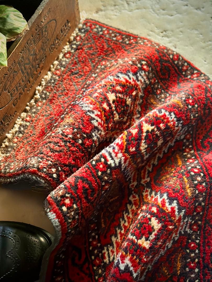 トライバルラグ　ヴィンテージラグ　ミニラグ　バルーチ族　プリミティブアート　美品