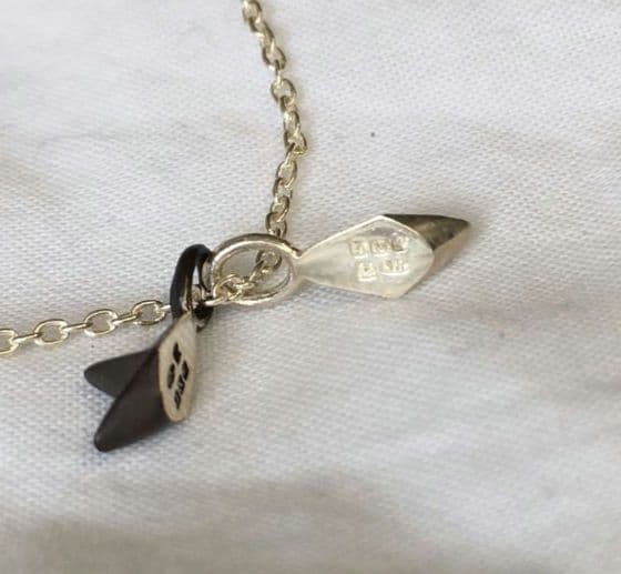 アンプジャパン　スターモチーフ　シルバー　ネックレス　SILVER　バイカラー