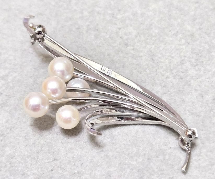 MIKIMOTOミキモト パール SILVER　ブローチ　42315