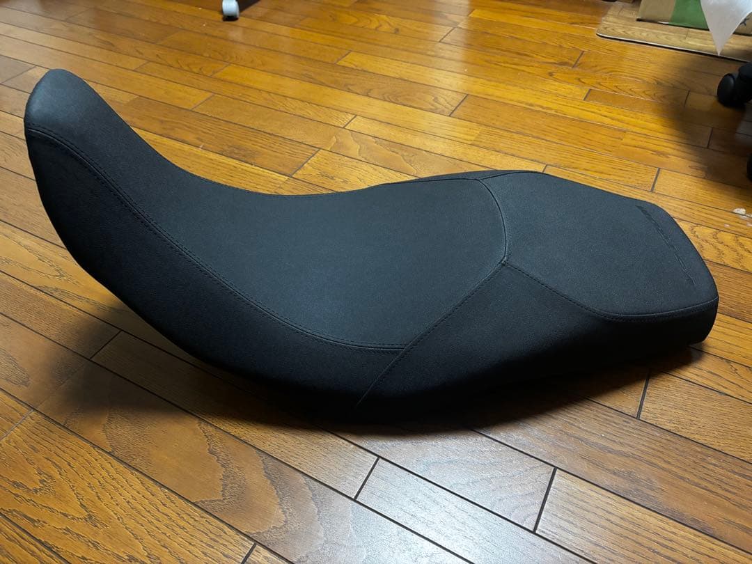 スズキ　V-STROM800 ローダウンシート