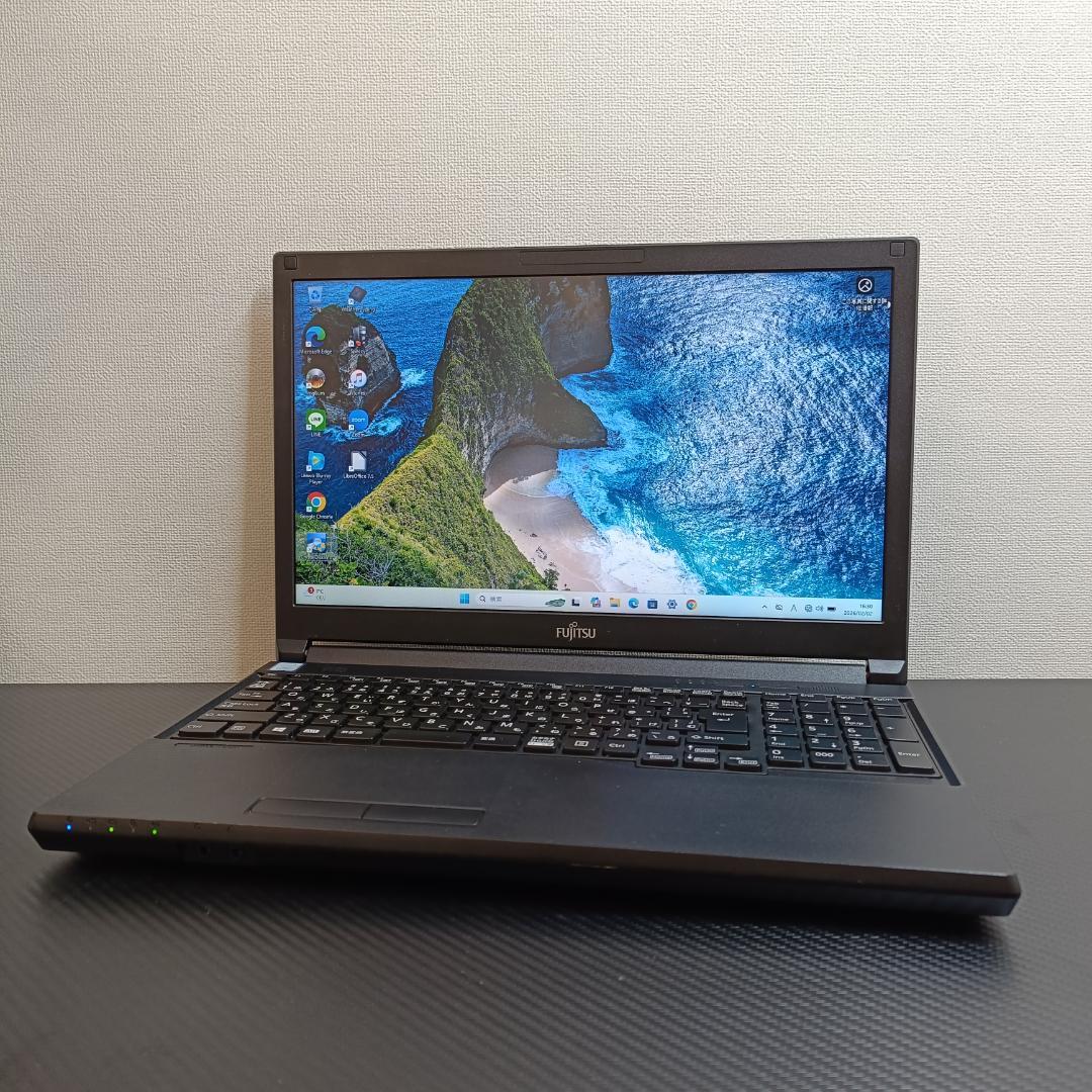 富士通 ノートPC i5 Windows11 SSD メモリ8GB DVD 黒
