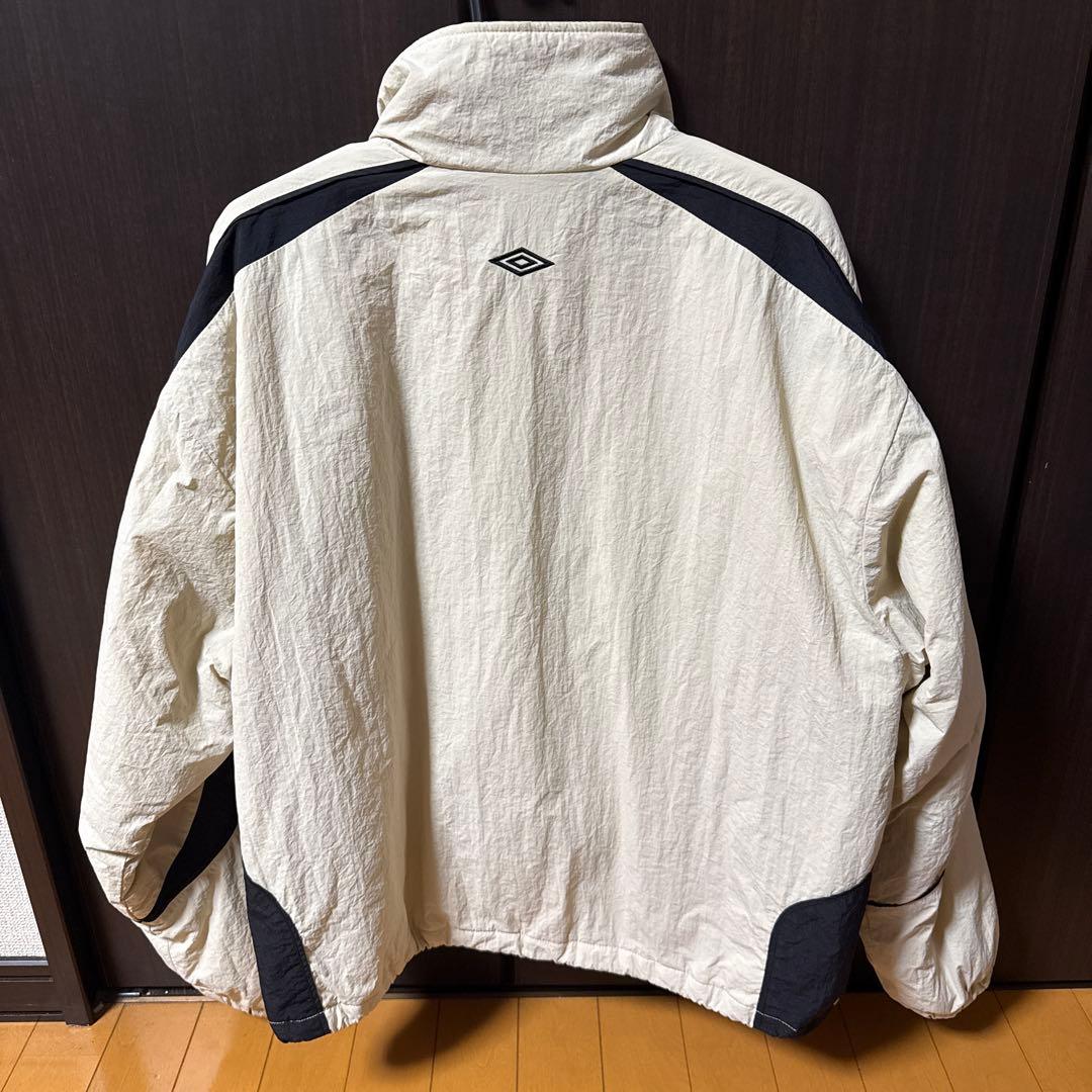 UMBRO ジップアップジャケット ホワイト/ブラック