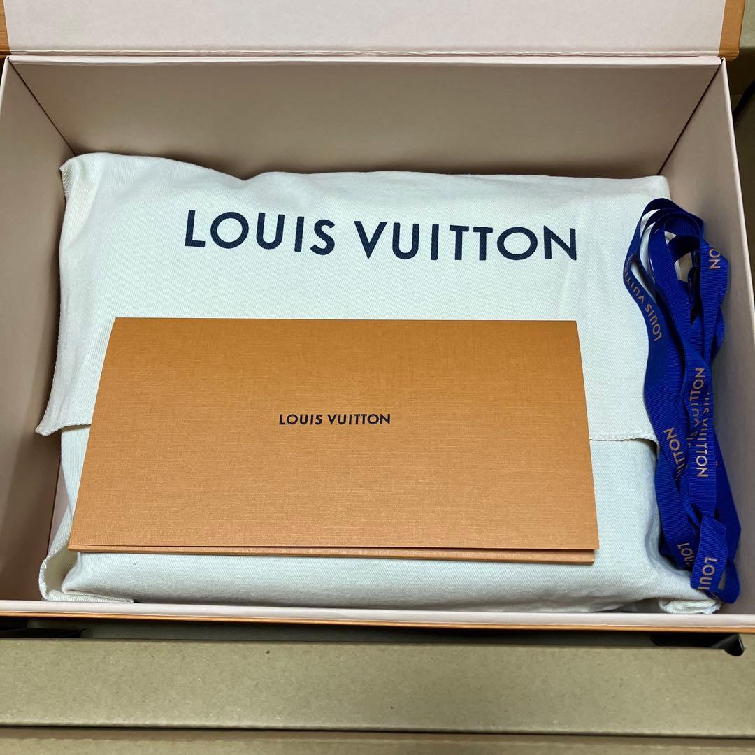 カ*シ様 ルイヴィトン マグネティックメッセンジャー M45557