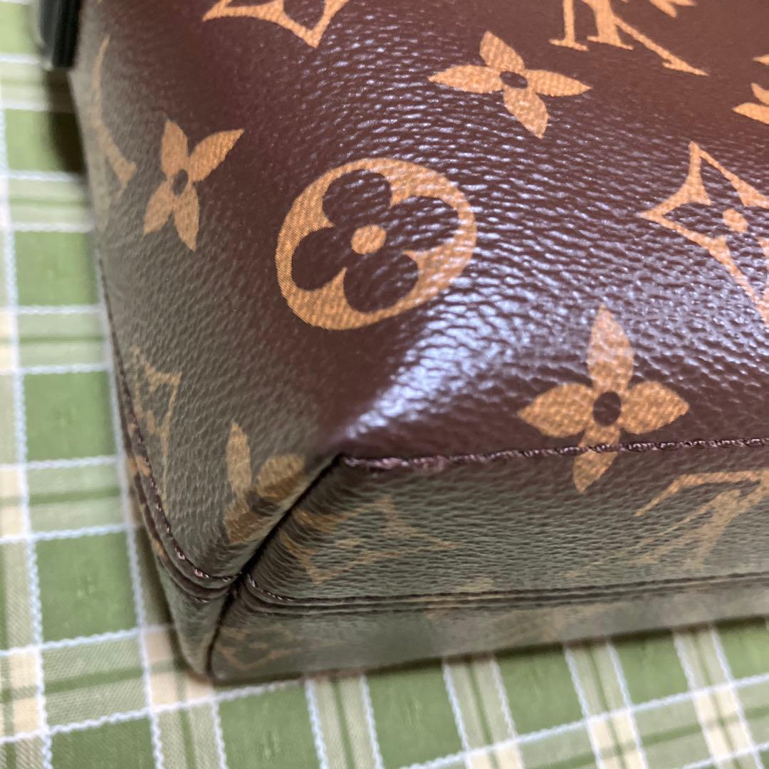 カ*シ様 ルイヴィトン マグネティックメッセンジャー M45557