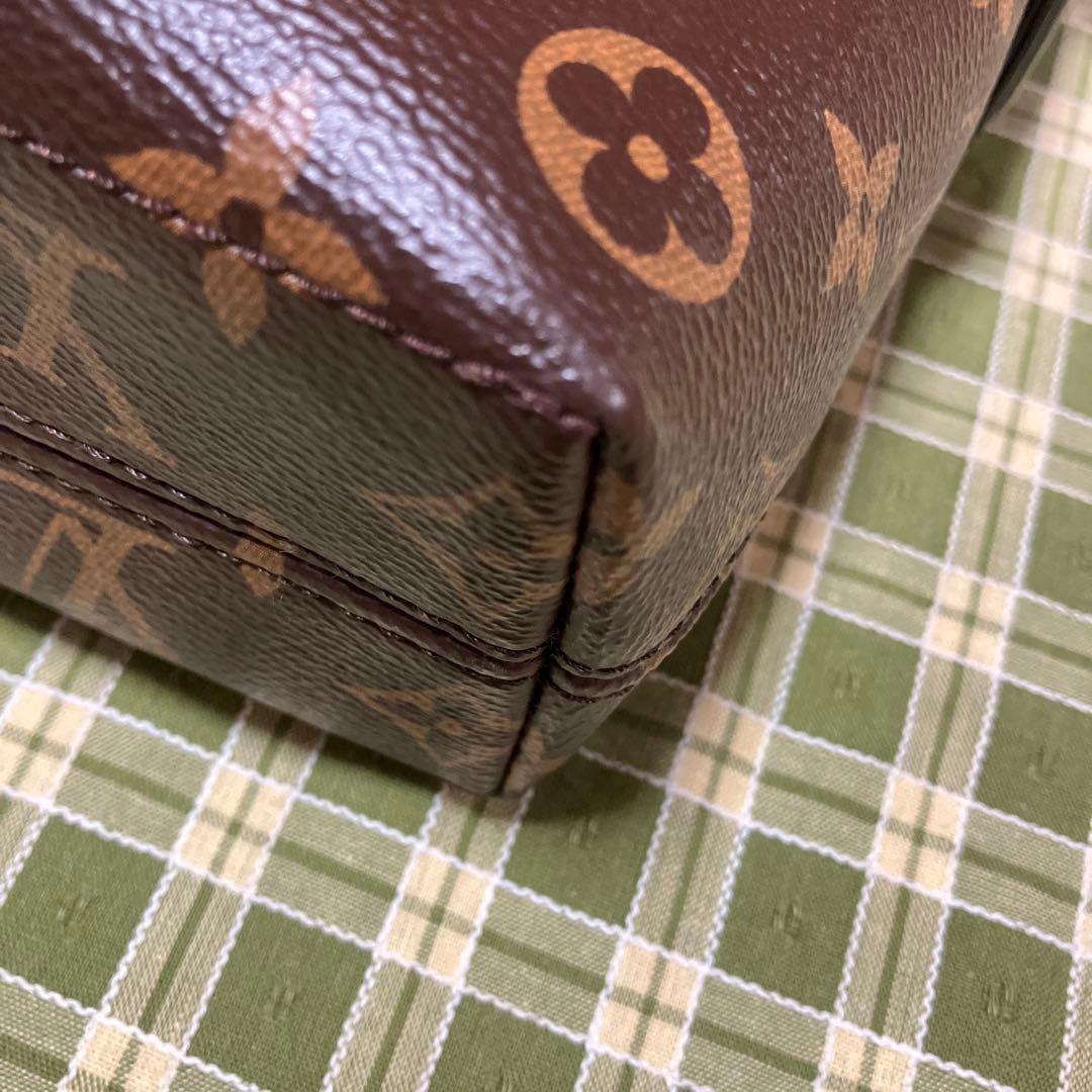 カ*シ様 ルイヴィトン マグネティックメッセンジャー M45557