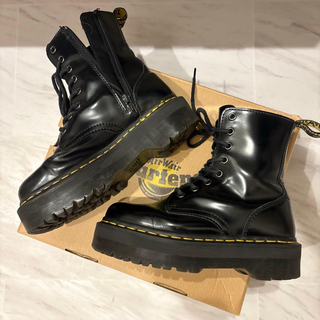 Dr. Martens Jadon 8ホールブーツ　ダブルソール