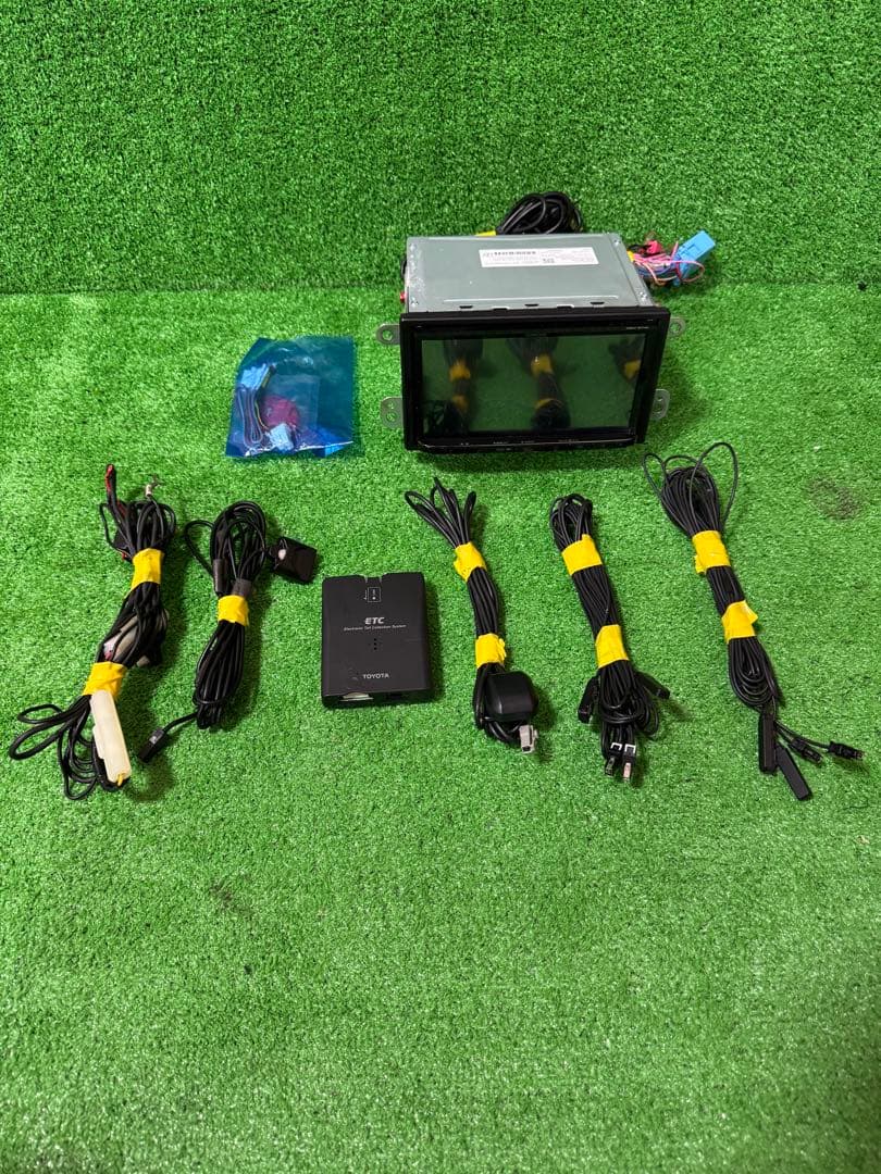 カーナビ KENWOOD MDV-S710 2024