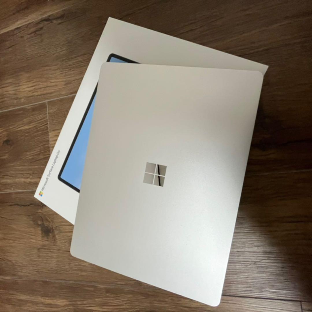 Surface Laptop Go Officeなし