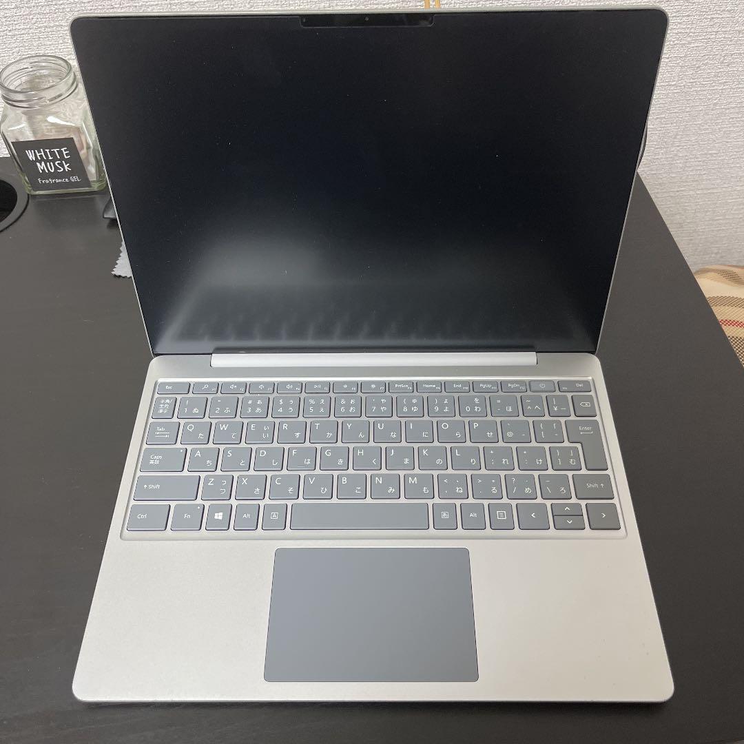 Surface Laptop Go Officeなし