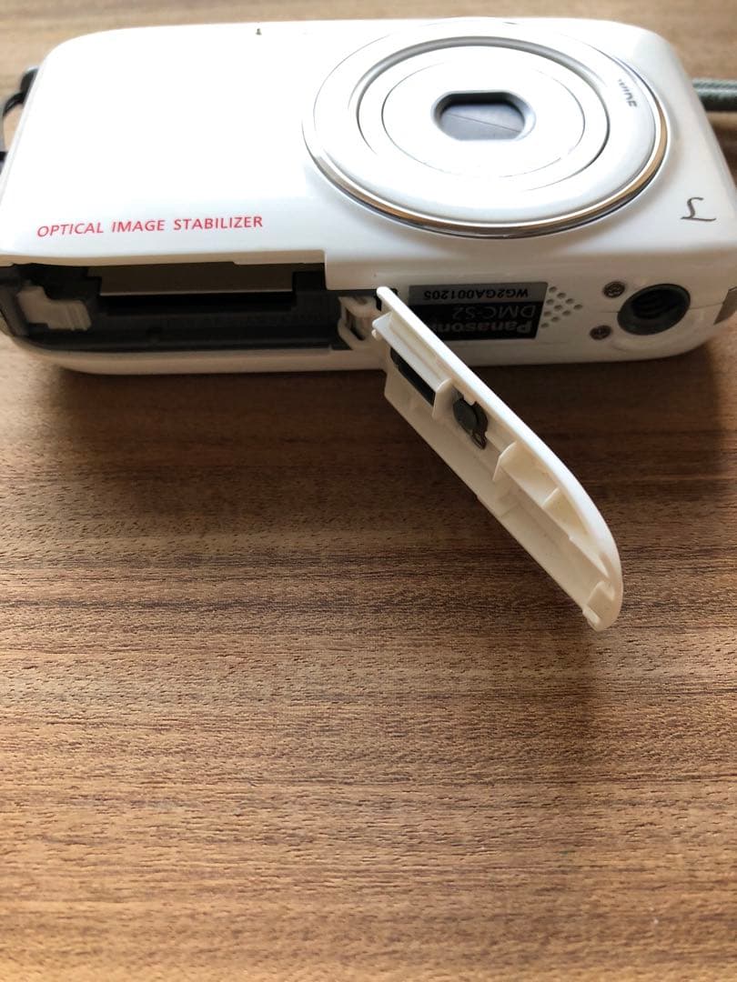 美品【動作確認済】Panasonic パナソニック LUMIX DMC-S2白