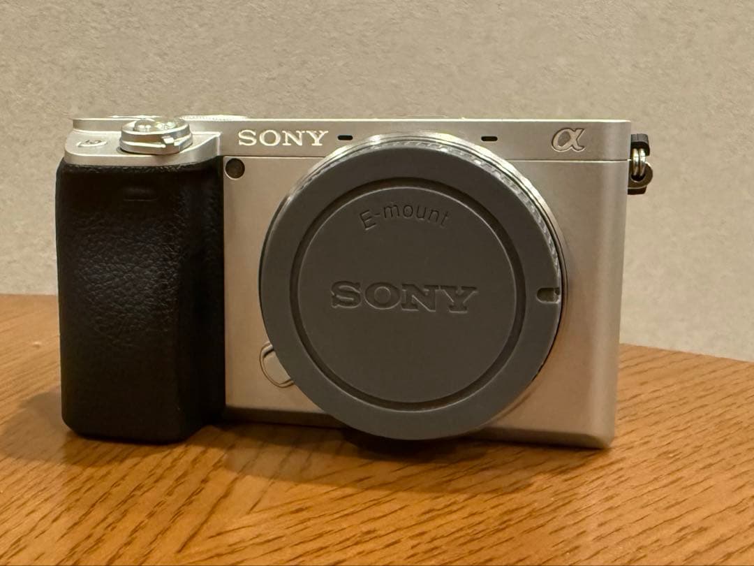 【2/1まで出品】SONY α6400 ミラーレス一眼カメラ シルバー