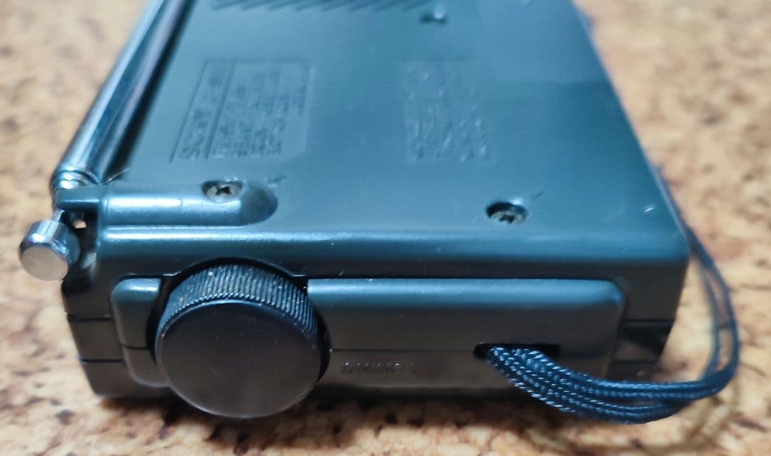 ソニー ICF-SW22 9バンド FM/SW/MWレシーバー　おまけ電池付き