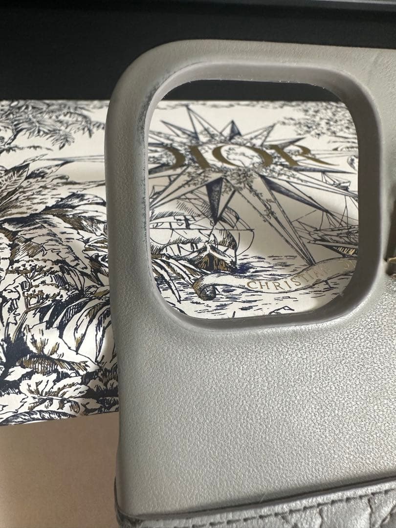 Dior グレー キルティング iPhoneケース