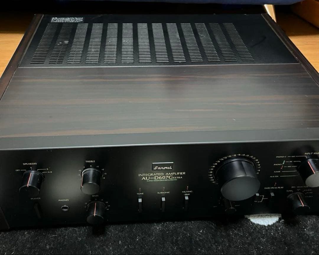 〜週末限定値引き〜　美品！！ AU-D607 プリメインアンプ ブラック