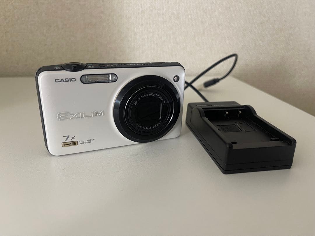 CASIO EXILIM コンパクトデジタル ZR-15