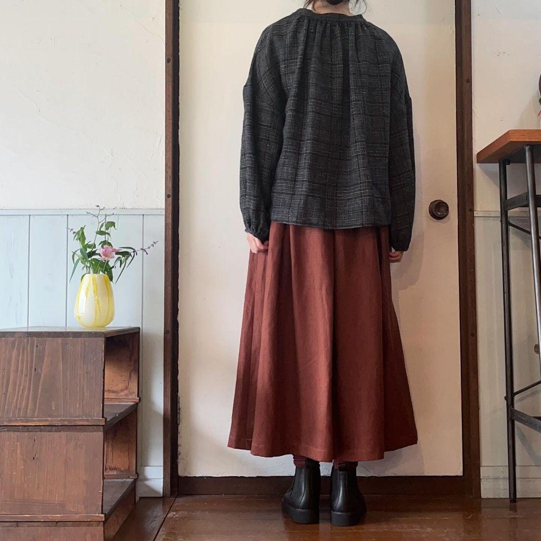 2024年　entwaボートネックギャザーブラウス　ウールリネンチェック