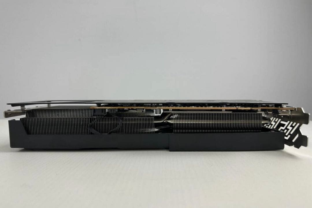 グラフィックボード・グラボ・ビデオカード ASRock RX9070 CL 16G