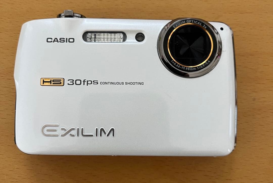 CASIO EXILIM EX-FS10S 美品　充電器付