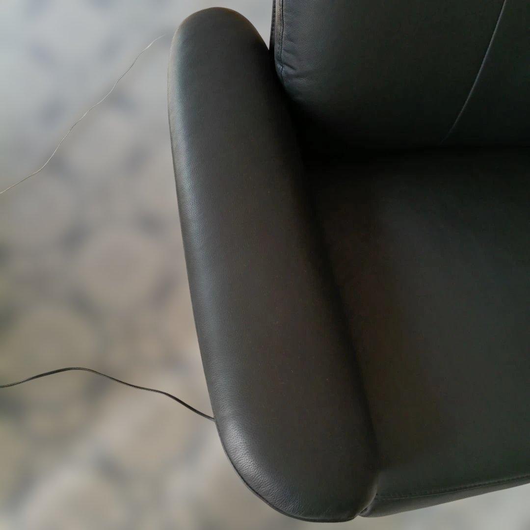 【美品】ニトリ 電動リクライニングチェ アソファ (2モーター ラグジェ BK)