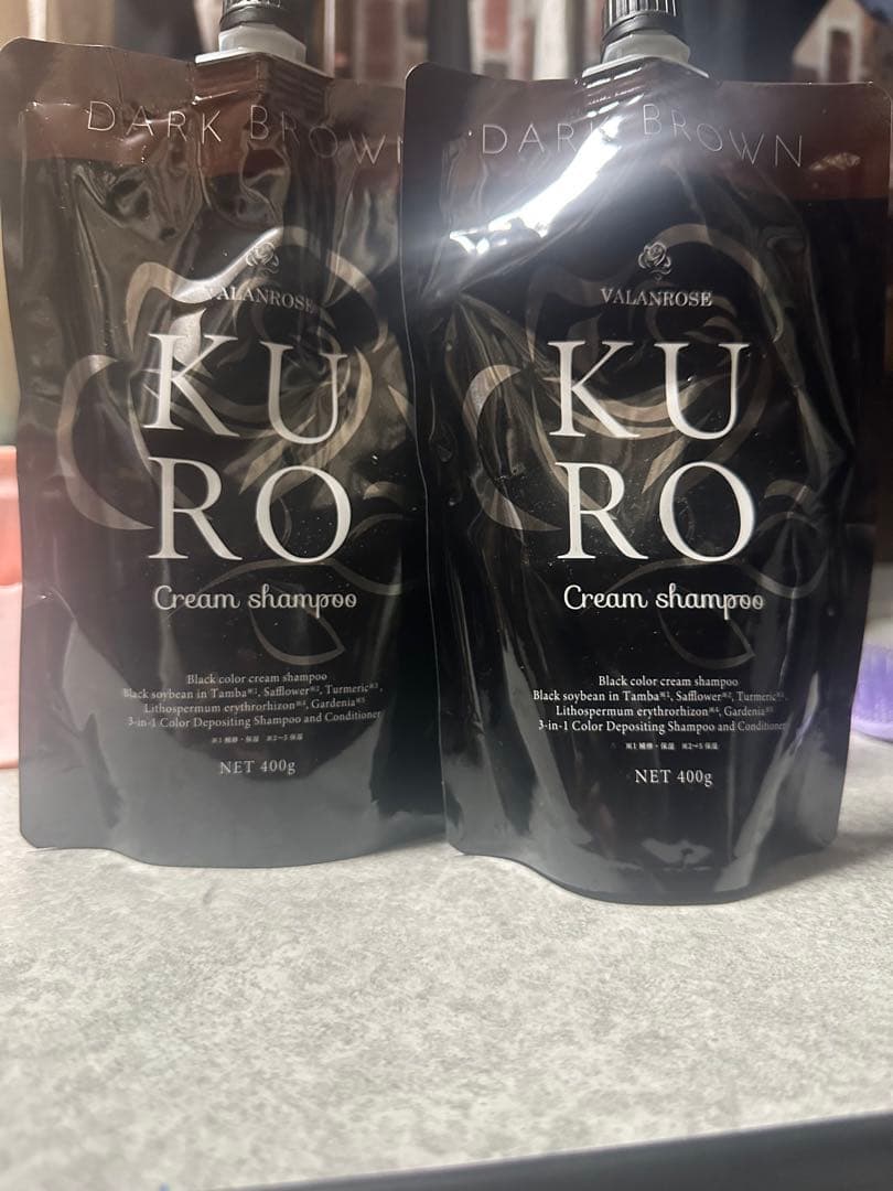 KURO 白髪染めシャンプー　ダークブラウン4個セット新品　値下げ