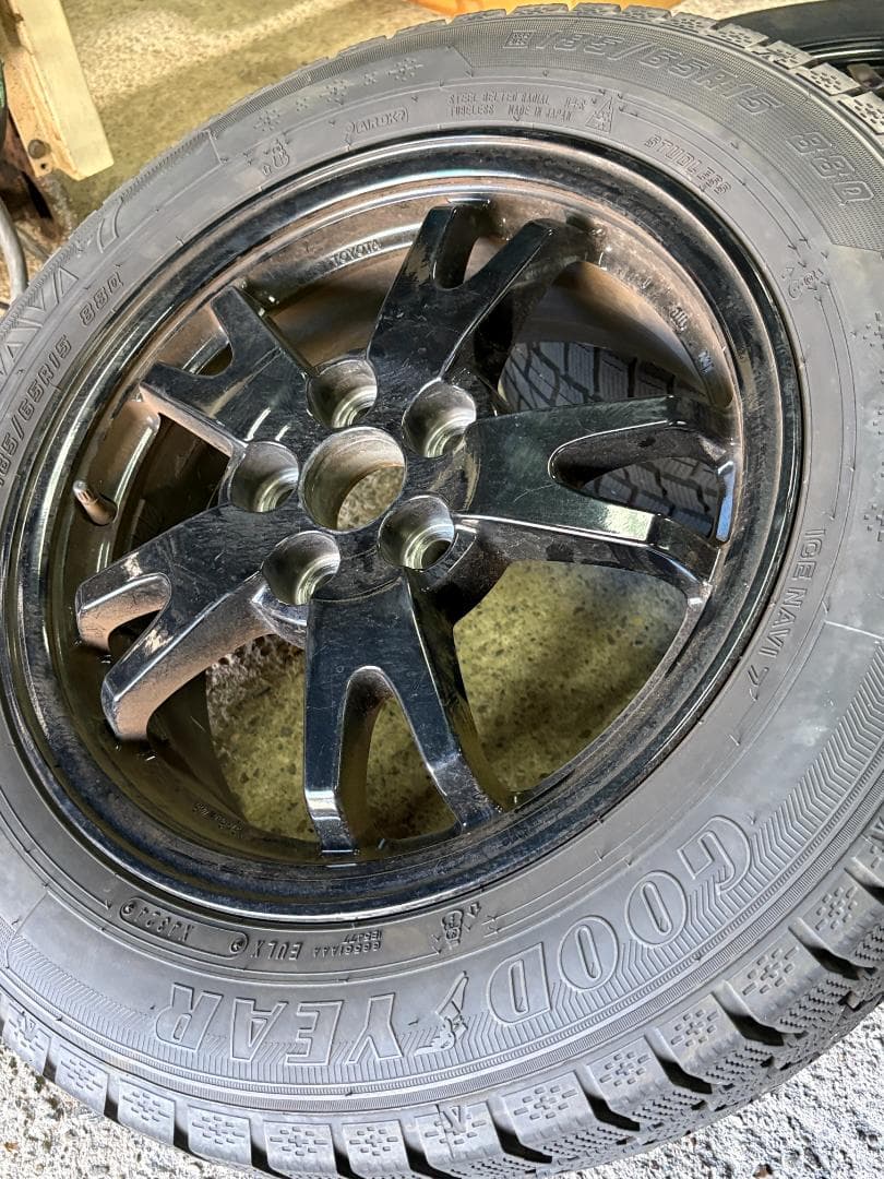 プリウス純正 15インチ スタッドレス タイヤホイールセット 185/65R15
