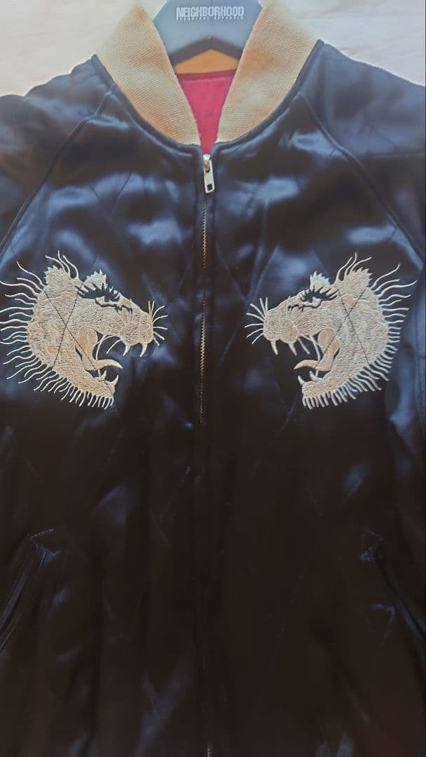 【ワンワンさん専用】スクリプト　日本限定　沖縄虎ドラゴン刺繍サテンジャケット