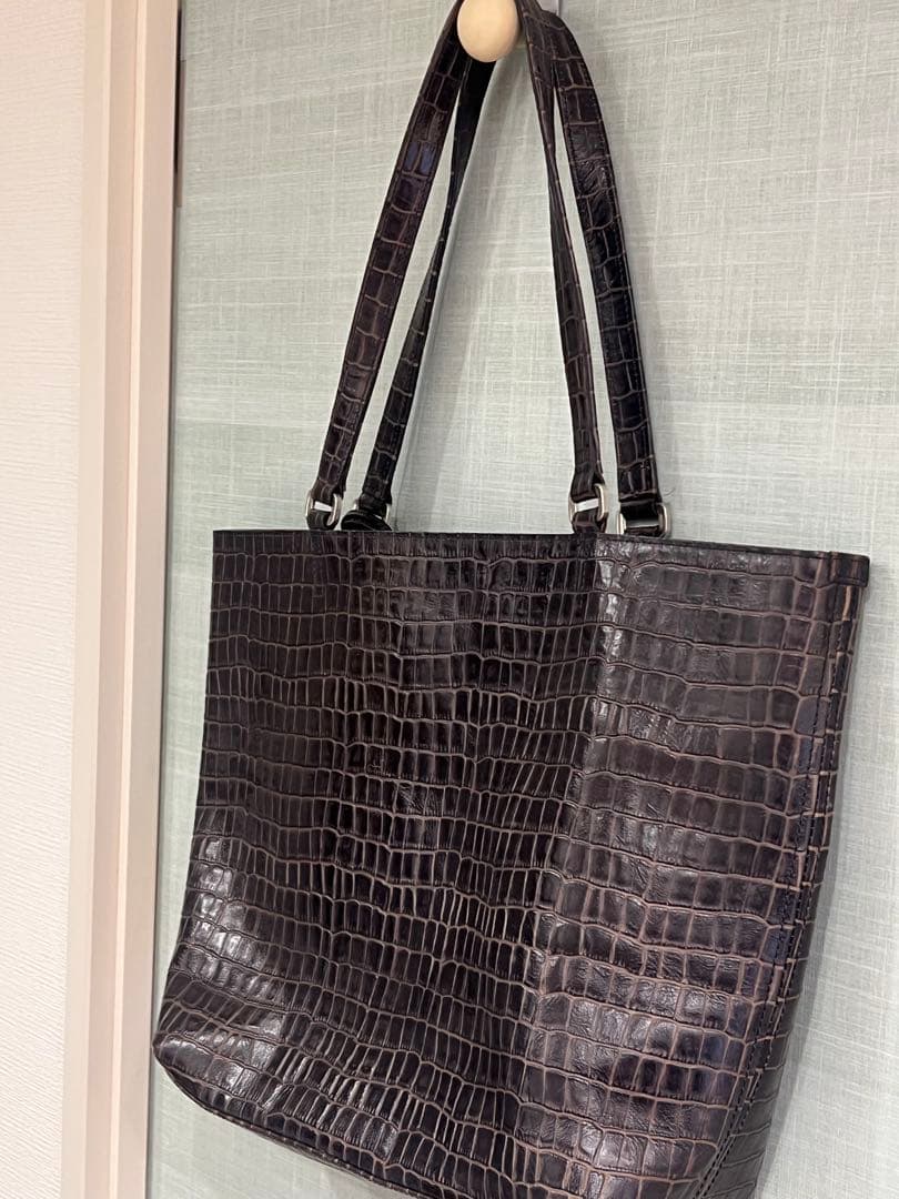 クロコダイル型押しトートバッグ 黒