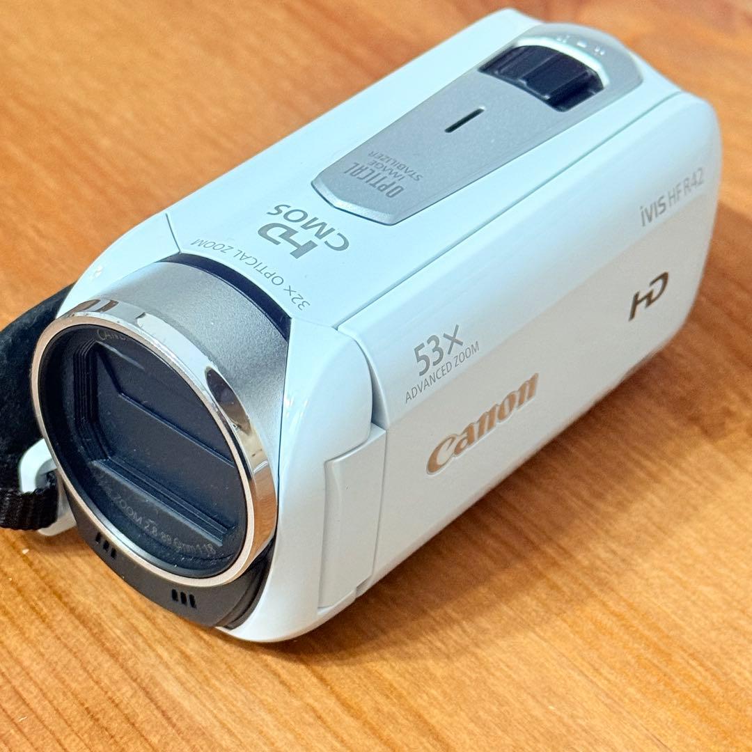 美品　SDカード付　Canon　ビデオカメラ iVIS HF R42 ホワイト