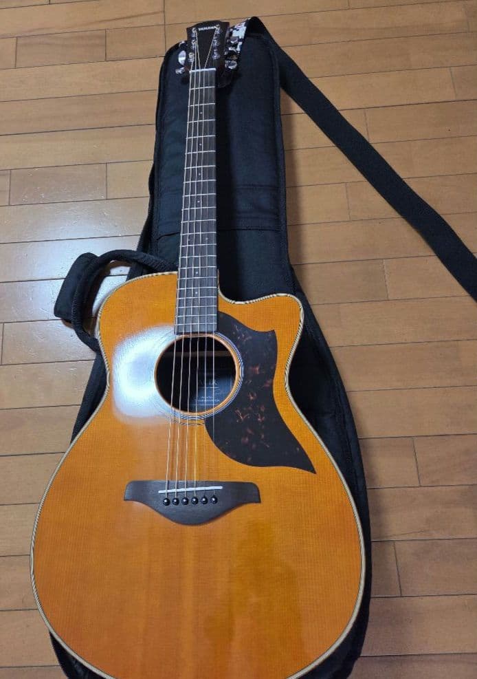 【お値下げ】YAMAHA アコースティックギター