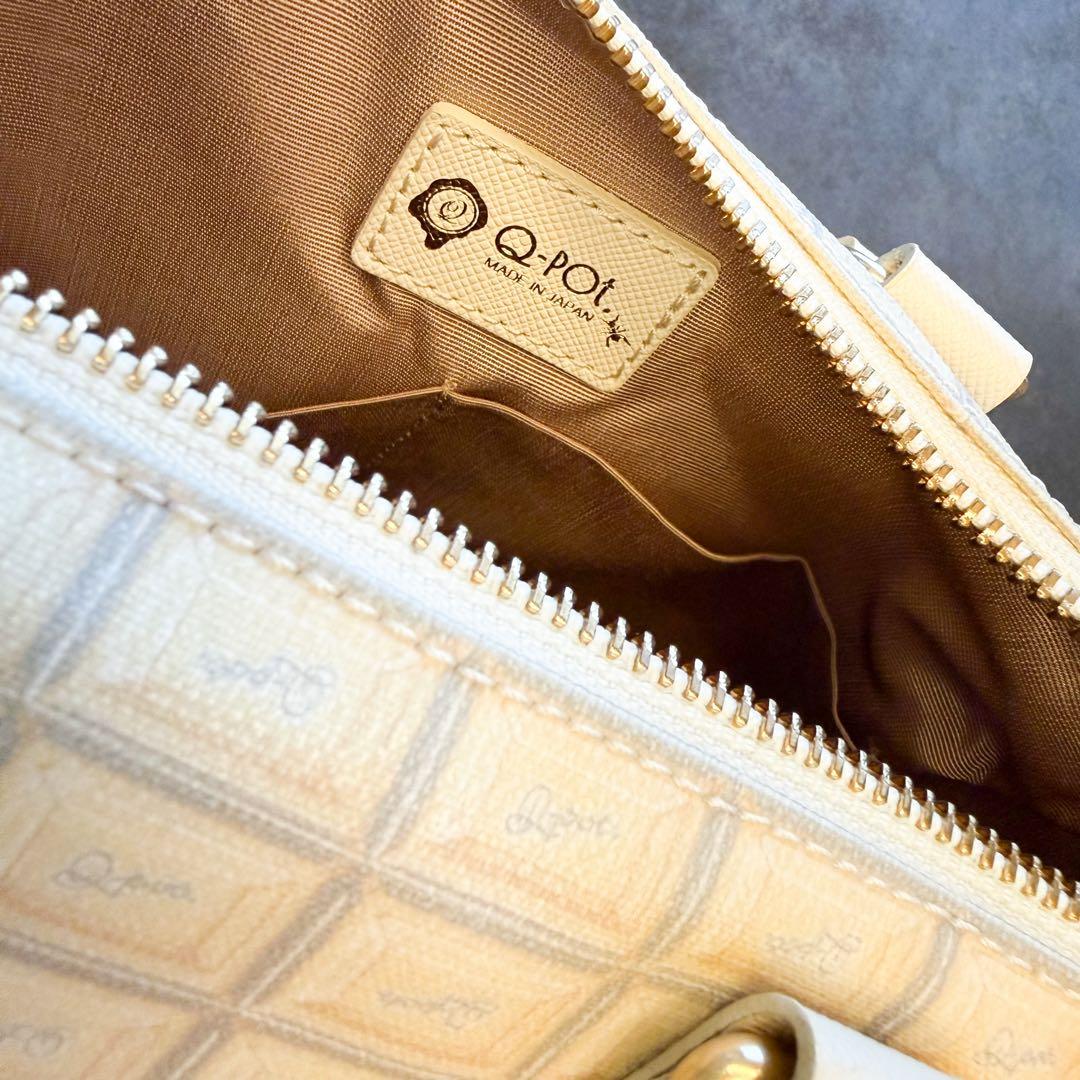 Q-pot. 白 ホワイトチョコレート・ミニボストンバッグ キューポット