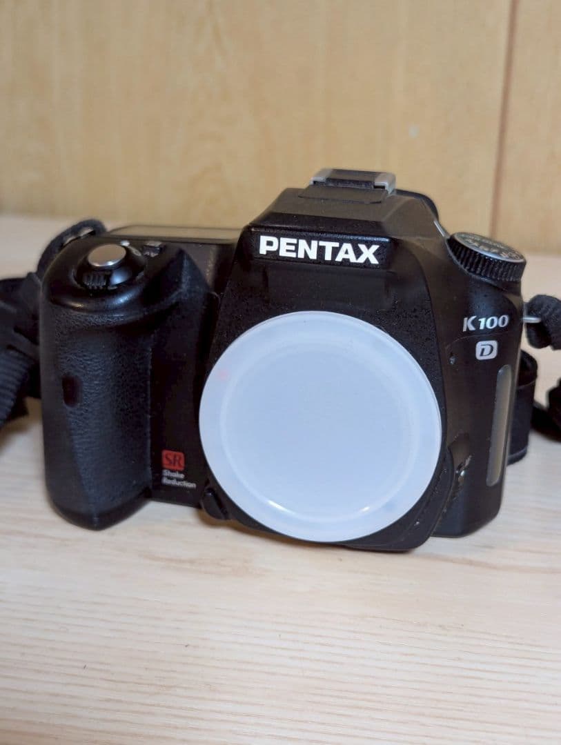 PENTAX K100D デジタル一眼レフカメラ　本体のみ　動作未確認