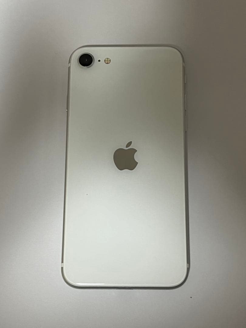 G*o様 Apple iPhone SE (第2世代) ホワイト　1個　simロ