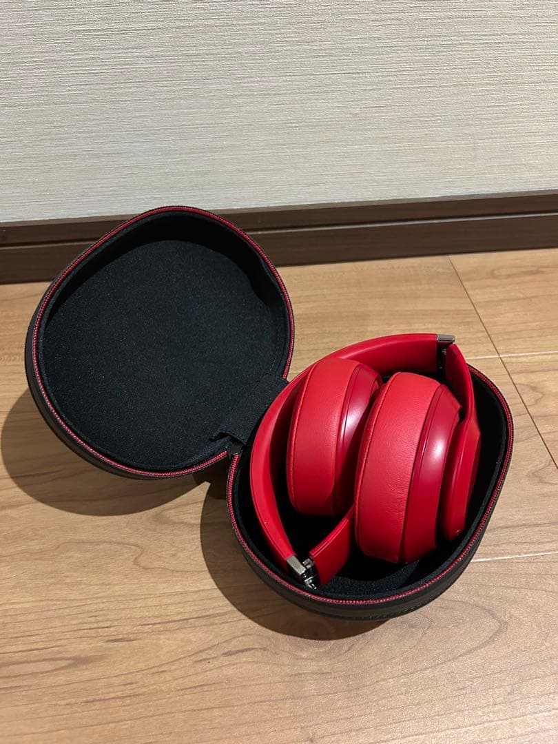 Beats Studio3 ビーツ 赤 レッド ヘッドホン