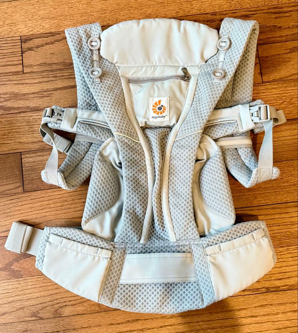 箱付き美品 エルゴベビー 抱っこ紐（オムニブリーズ）