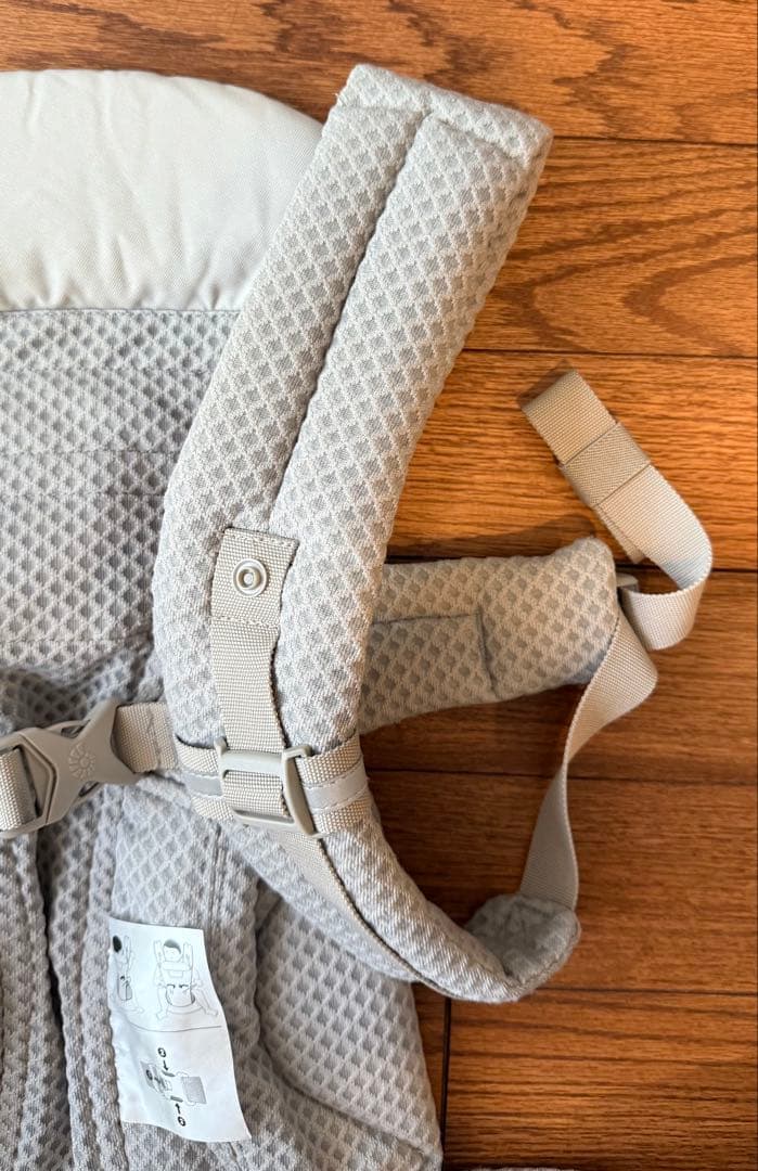 箱付き美品 エルゴベビー 抱っこ紐（オムニブリーズ）