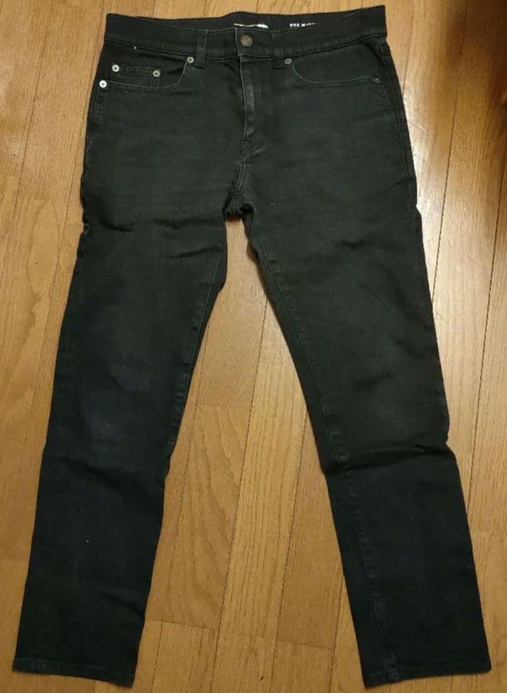 イヴ・サンローラン　スキニー　ジーンズW31 ¥ 84,700 (税込)